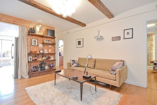 Foto del edificio - 1722 Commonwealth Ave