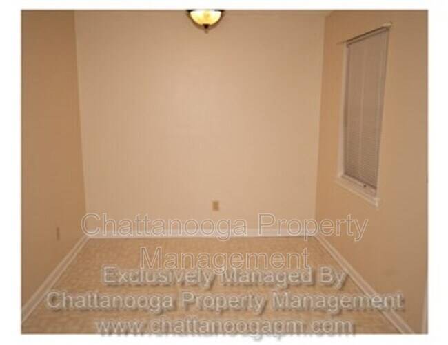 Foto del edificio - 27 Cedar Tree Ln