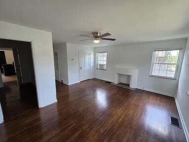 Foto del edificio - Renovated 2BD/1BA Apartment | Bexley Area | Hardwood Floors | Pets Welcome