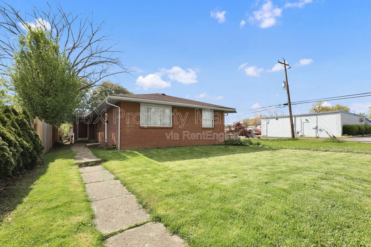 Primary Photo - 711 S Chesterfield Rd