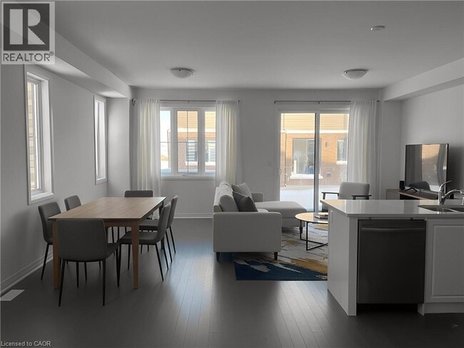 Building Photo - 95 Manuel St