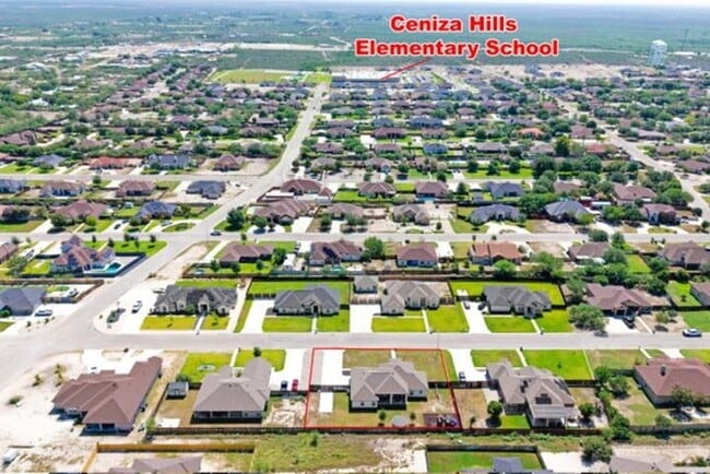 Building Photo - 406 Mountain View Dr