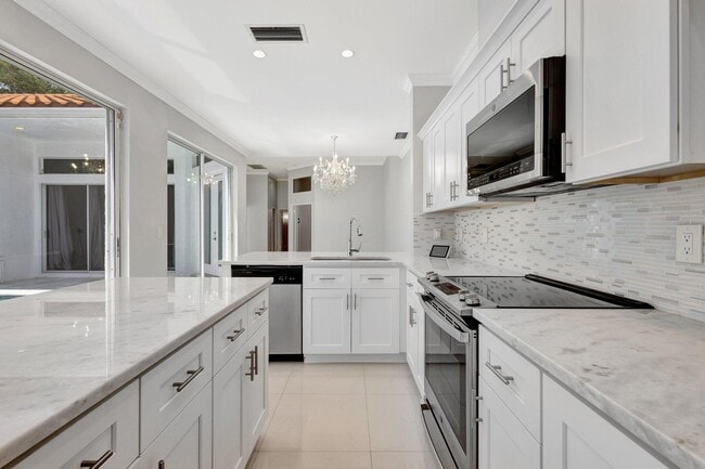 Building Photo - 3807 Candlewood Ct