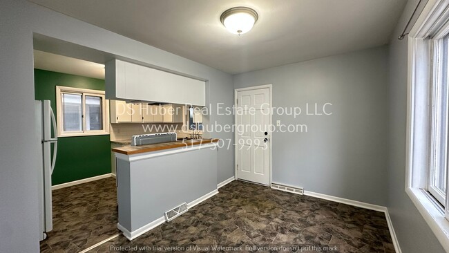 Building Photo - Newly upgraded 2 bed 1 bath single-family ...