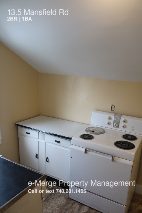 Building Photo - 135 Mansfield Ave