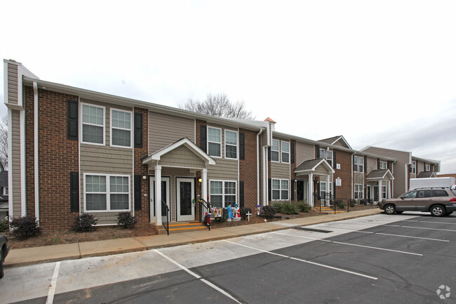 Building Photo - Woodcrest Apartments