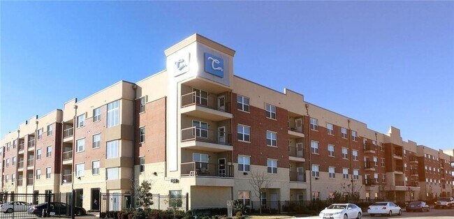 Foto del edificio - 1100 W Trinity Mills Rd