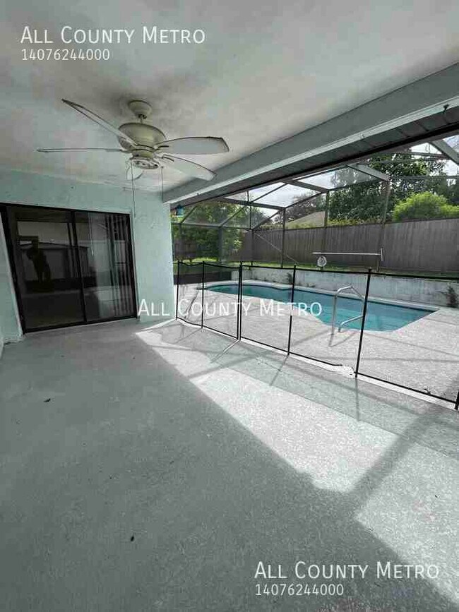 Building Photo - 2933 Theresa Dr