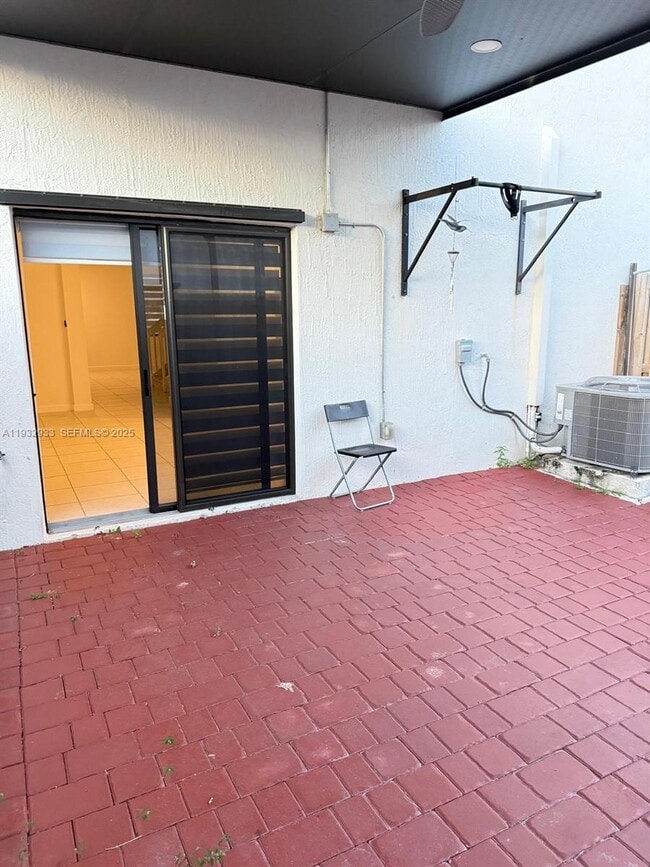 Building Photo - 12916 SW 233rd Terrace