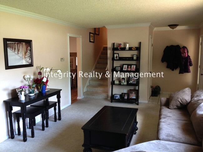 Building Photo - 13637 Pisces Ct