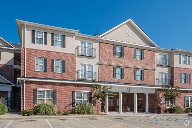 Building Photo - The Grand at Lake Sheri