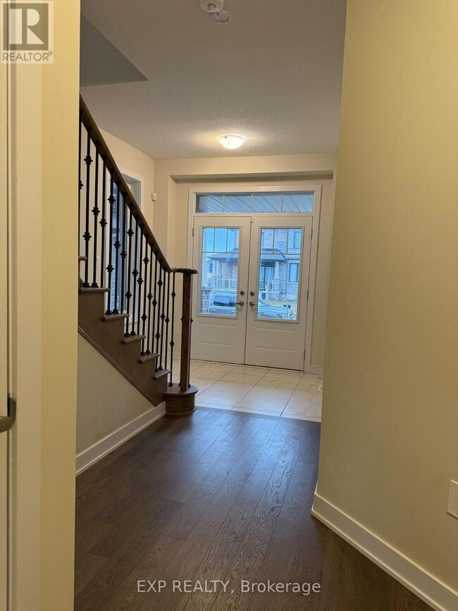 Building Photo - 21 STARBOARD Cres