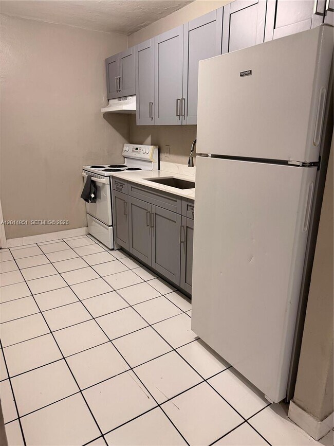 Foto del edificio - 2500 NW 21st St