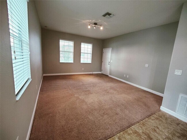 Building Photo - 1806 Thetford Cir