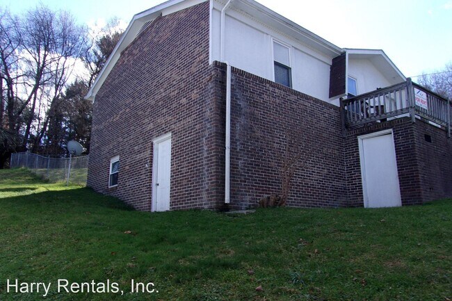 Foto del edificio - 3 br, 2 bath House - 189 Brook Street