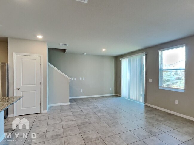 Foto del edificio - 7649 Intrepid Rd