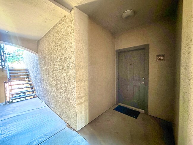 Building Photo - 5401 E Van Buren St