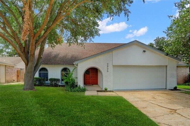 Foto del edificio - 7926 Windy Creek Dr