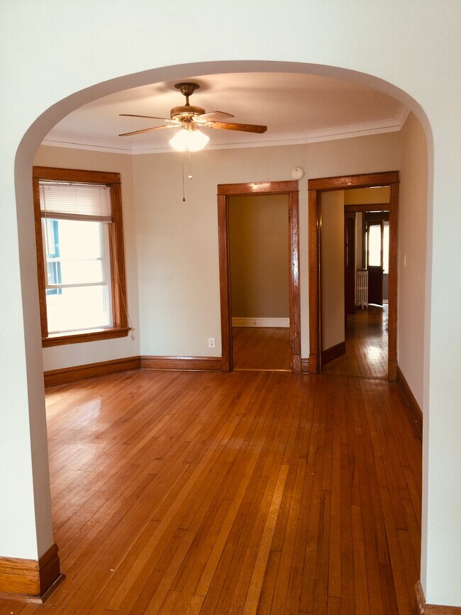 Foto del edificio - 1711 W Foster Ave