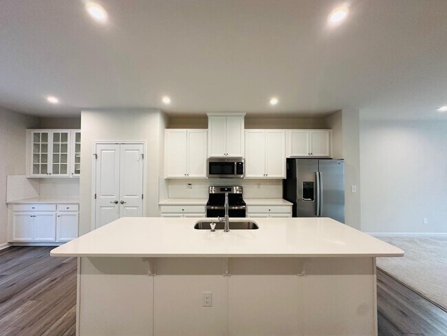 Building Photo - 3502 Timber Ml Dr