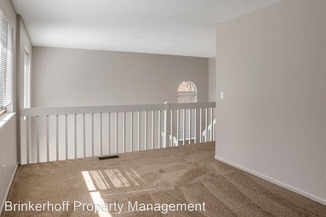 Building Photo - 3 br, 3.5 bath House - 3082 S Biscay Circle