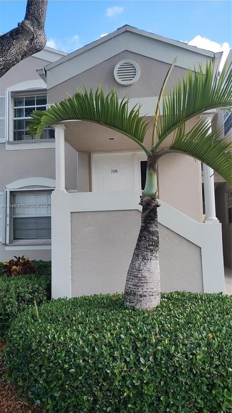 Primary Photo - 2606 SE 21st Ct