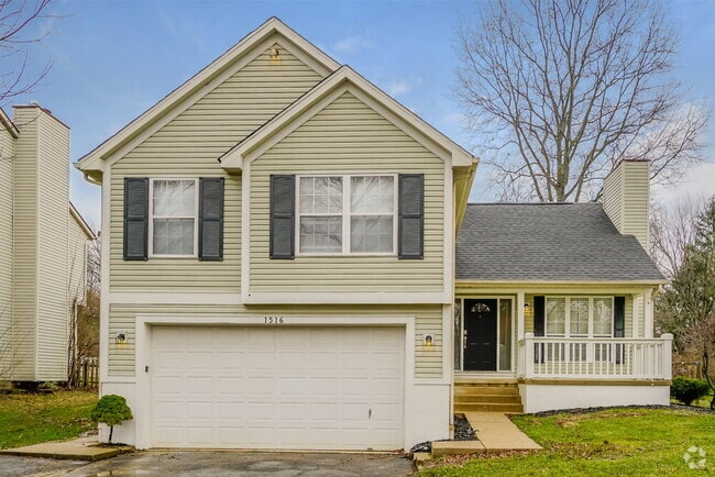 Building Photo - 1516 Manor Dr