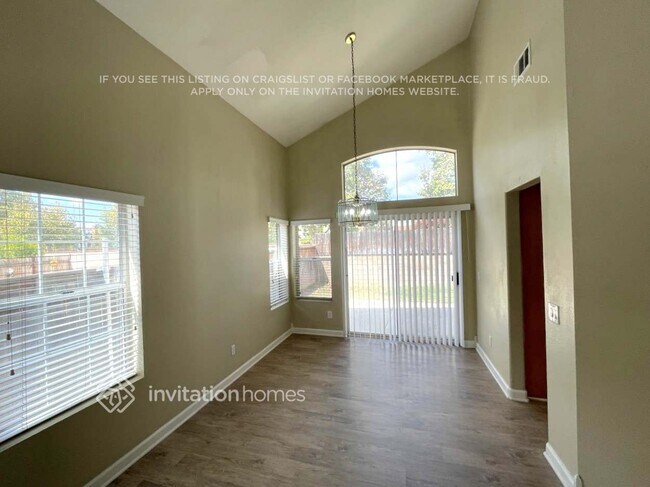 Foto del edificio - 22790 Downing St