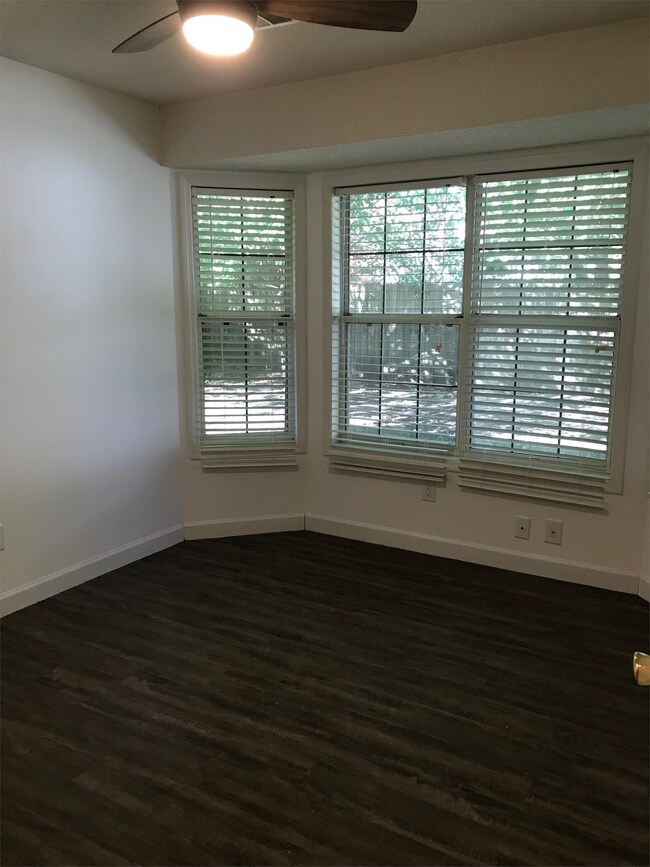 Building Photo - 1368 Thayer Hall Dr