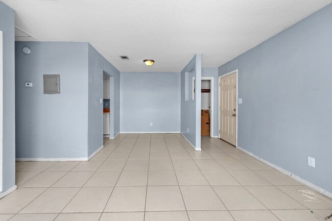 Foto del edificio - Gulf Breeze Gem — 1BR Home Ready December 5th!