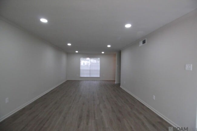 Foto del edificio - 10111 Jefferson Hwy