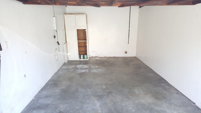 Foto del edificio - 4092 Green Ave