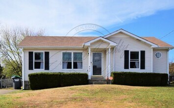 Building Photo - 442 Cranklen Cir