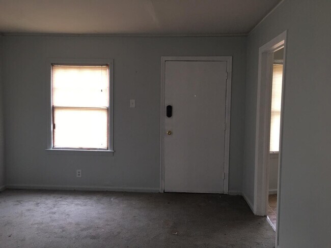 Building Photo - 7755 Greenview