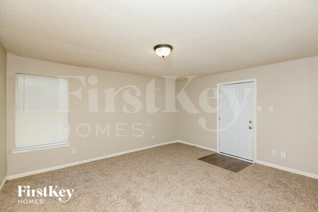 Foto del edificio - 841 Hackamore St