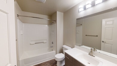 Interior Photo - Almaden Lake Village