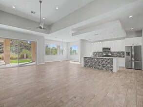 Building Photo - 10053 N Alder Spring Dr