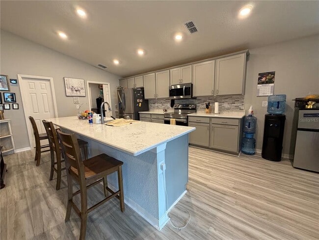 Foto del edificio - 1358 Cascade Dr