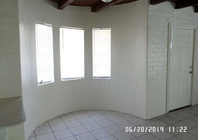 Foto del edificio - 3574 E Bellevue St