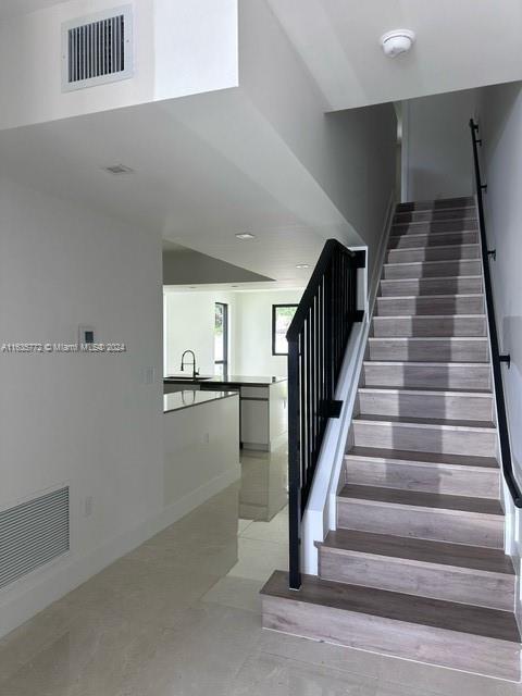 Foto del edificio - 5527 Oak Way