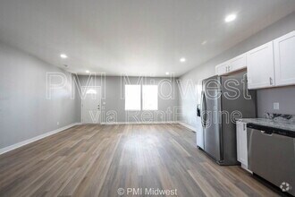 Building Photo - 1817 Montcalm St