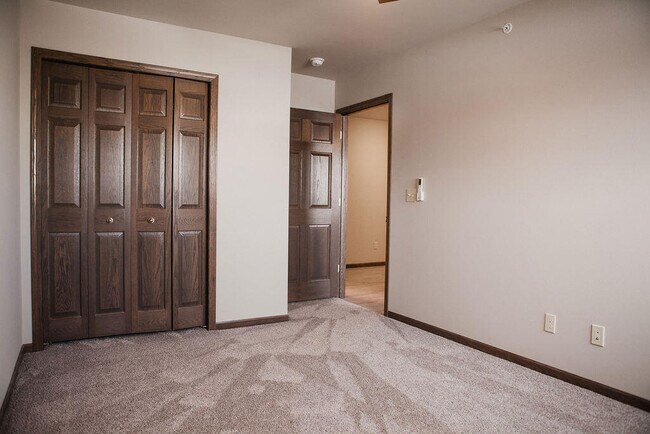 Building Photo - 1323 Hagar St