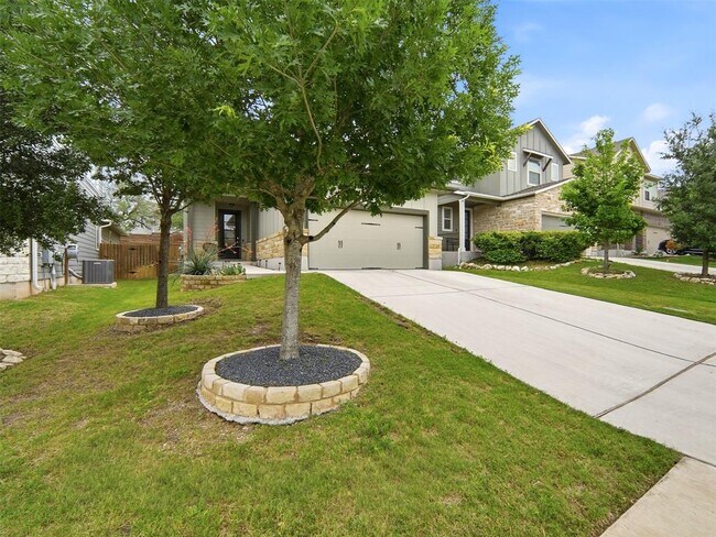 Building Photo - 10215 Buster Dr