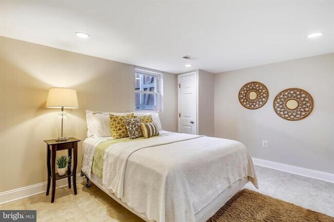 Foto del edificio - 2009 Lawrence St NE