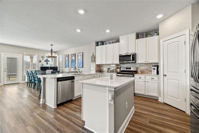 Building Photo - 217 Rocroi Dr