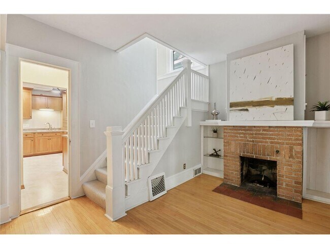 Foto del edificio - 2138 Marshall Ave