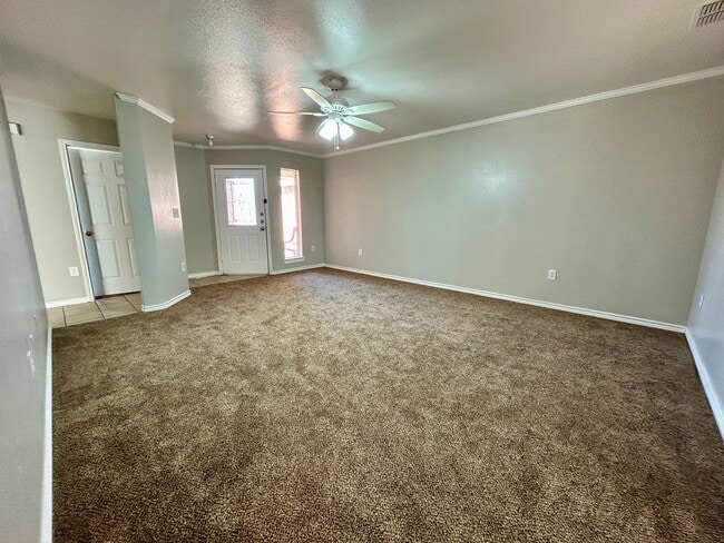 Building Photo - 908 N Belmont Ave