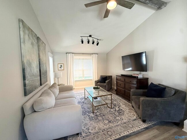 Foto del edificio - 9742 Wallwood Dr SE