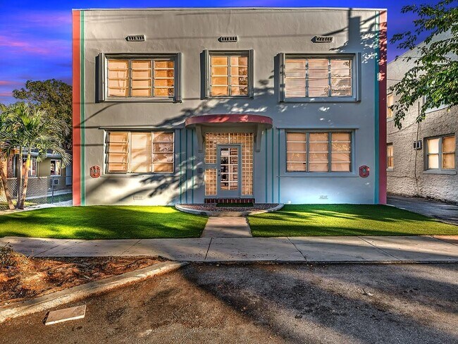 Foto del edificio - 529 NE 66th St