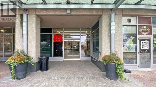 Building Photo - 18 Yonge St